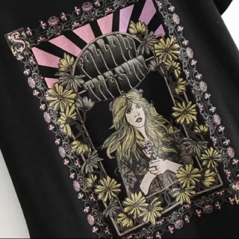 Stevie Nicks Follow The Sun Tee Shirt NWT - Picture 2 of 8